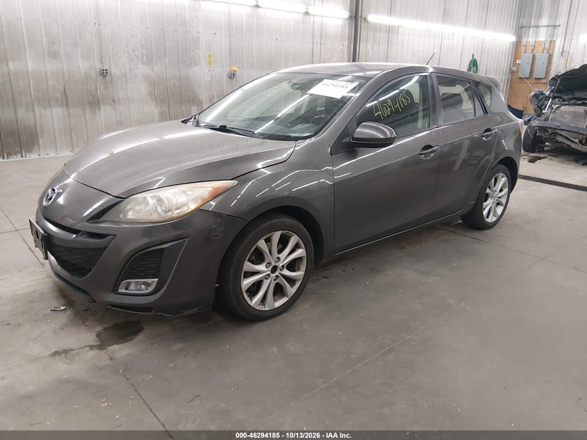 2011 Mazda Mazda3 S Sport, Right Front, IAAI, VIN JM1BL1K55B1426827 — photo 2