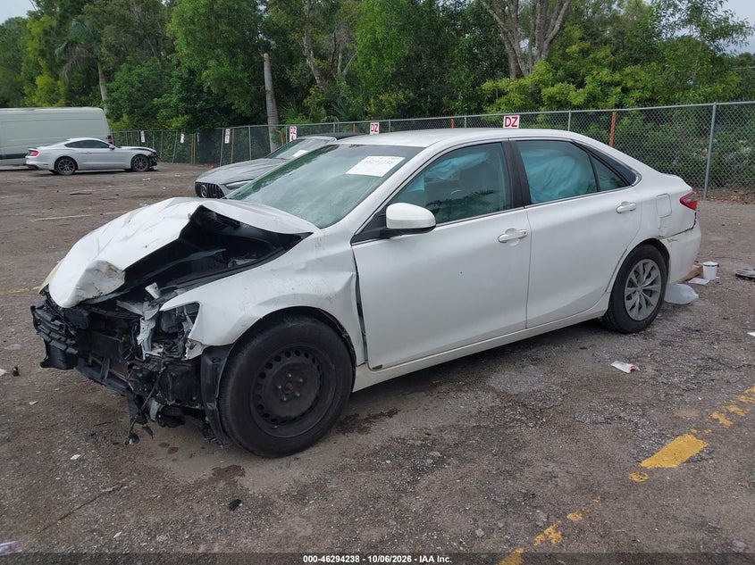 2016 Toyota Camry Le, Удар спереди, IAAI, VIN 4T1BF1FK0GU154423 — фото 2