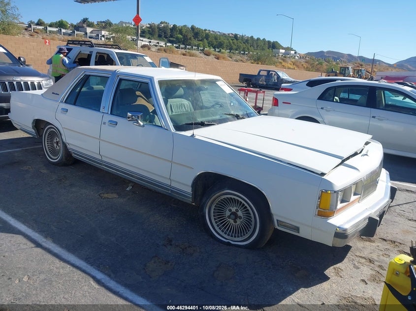 1989 FORD CROWN VICTORIA LX