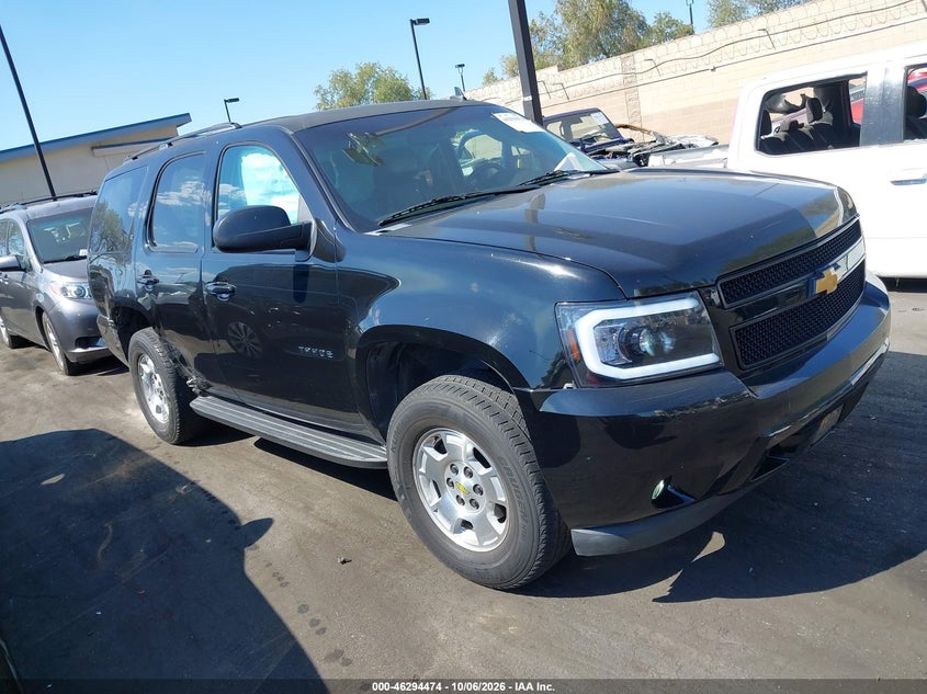 2013 Chevrolet Tahoe Lt, Оба бока, IAAI, VIN 1GNSKBE01DR196580