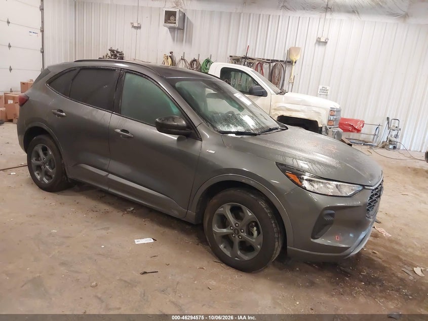 Vin: 1fmcu9mn7pua24452, lot: 46794738, ford escape st-line 2023 img_1