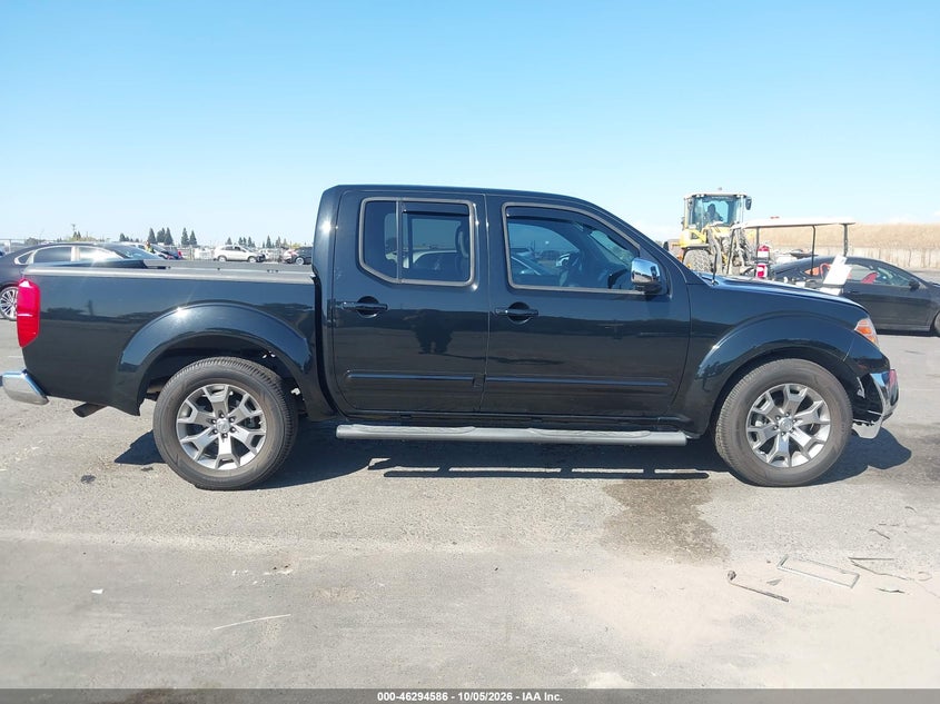 2019 NISSAN FRONTIER SL · Фото 13