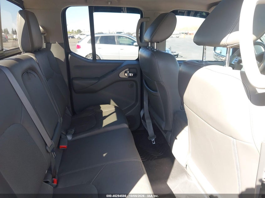 2019 NISSAN FRONTIER SL · Фото 8