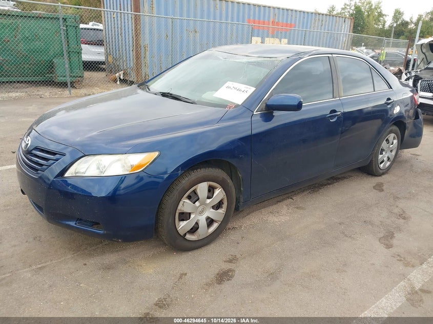 2007 Toyota Camry Le, Rollover, IAAI, VIN 4T1BE46K47U098751 — photo 2