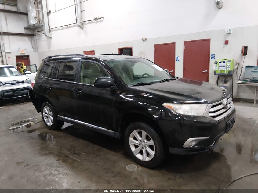 Vin: 5tdbk3eh2ds179776, lot: 46794924, toyota highlander se v6 20131