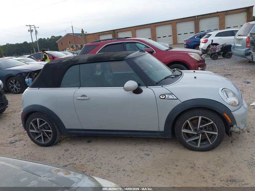 2015 MINI CONVERTIBLE VIN WMWZP3C50FT708555 — фото 13