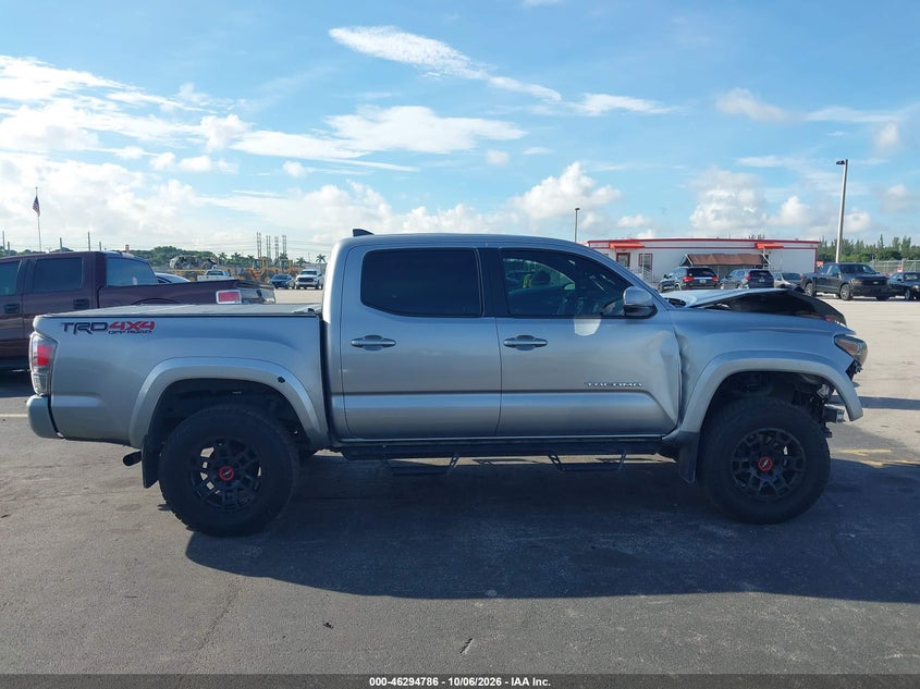 2017 TOYOTA TACOMA TRD SPORT · Фото 14
