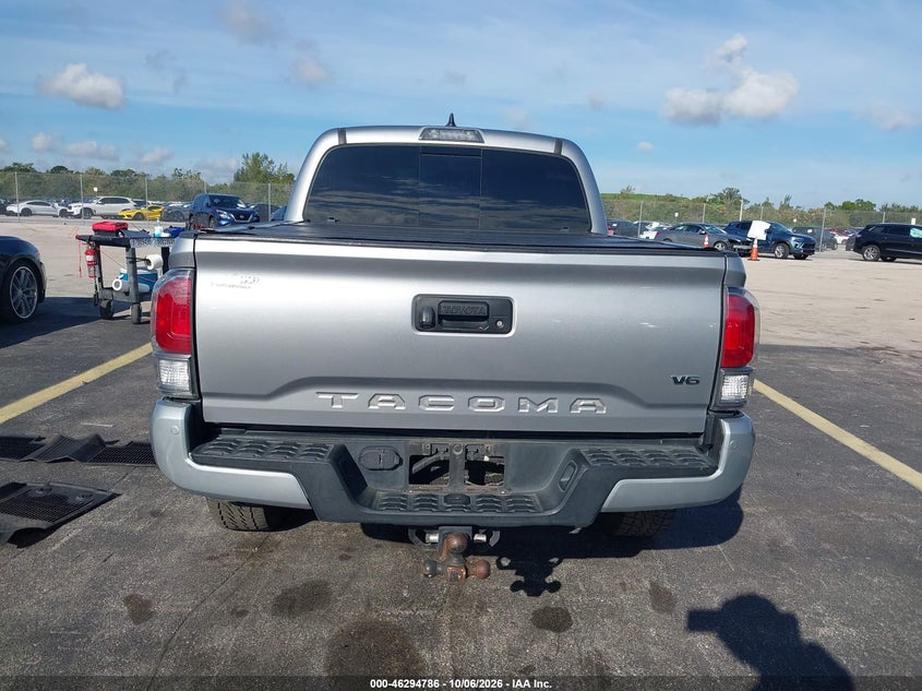 2017 TOYOTA TACOMA TRD SPORT · Фото 17