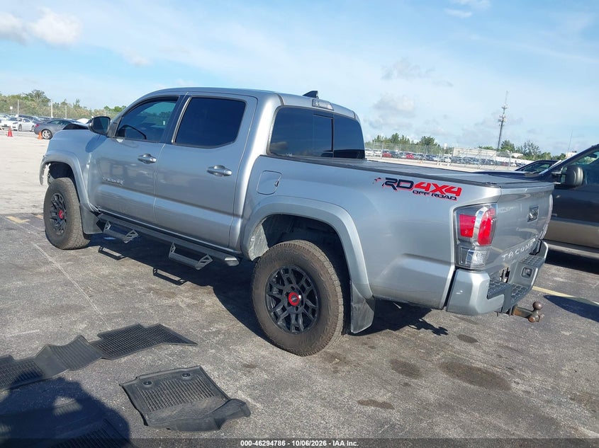 2017 TOYOTA TACOMA TRD SPORT · Фото 3