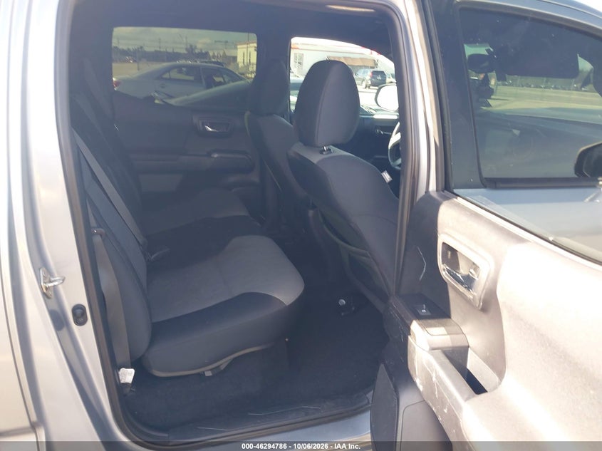 2017 TOYOTA TACOMA TRD SPORT · Фото 8