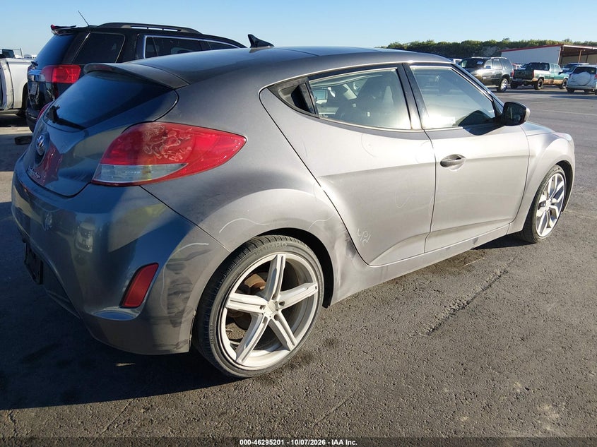 Vin: kmhtc6ad5du105152, lot: 46795364, hyundai veloster base w/black 20134