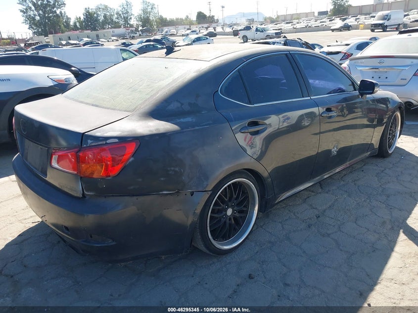 2009 LEXUS IS 250 · Фото 4