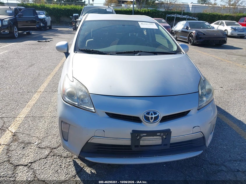 TOYOTA PRIUS PLUG-IN - zdjęcie 12