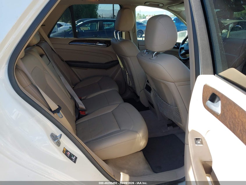 2013 MERCEDES-BENZ ML 350 · Фото 8