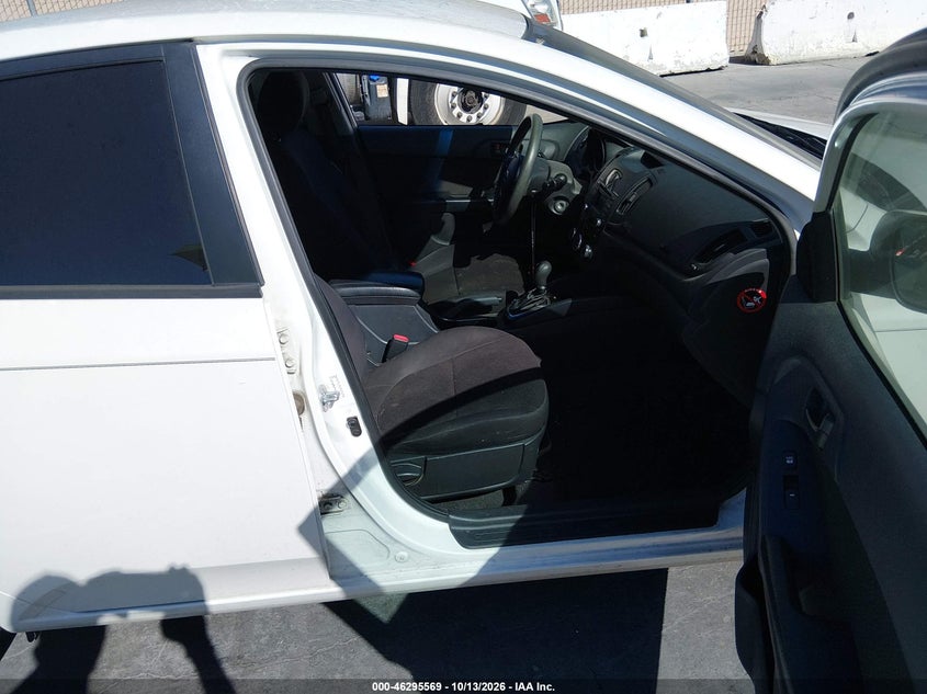 KIA FORTE 2012 VIN KNAFU4A22C5496493