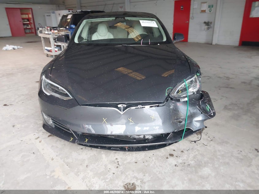 TESLA MODEL S - zdjęcie 12