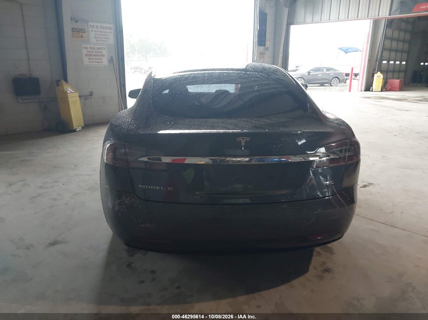 TESLA MODEL S - zdjęcie 16