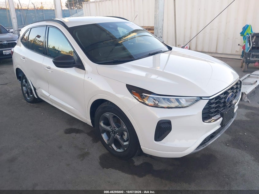 Vin: 1fmcu0mz5pub36634, lot: 46795963, ford escape st-line 20231