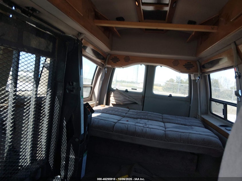 GMC SAVANA RV G1500 1999 VIN 1GDFG15R6X1087941