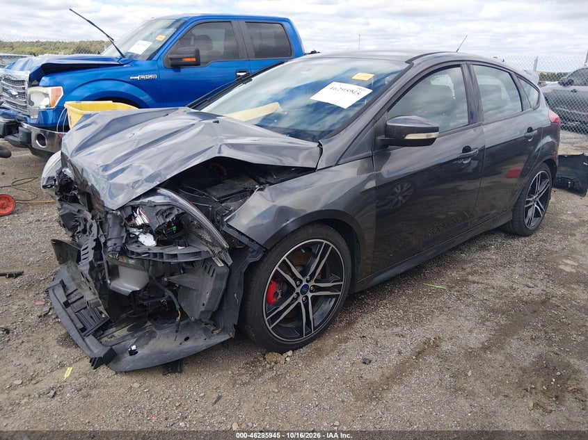 Vin: 1fadp3l90jl265810, lot: 46796108, ford focus st 20182