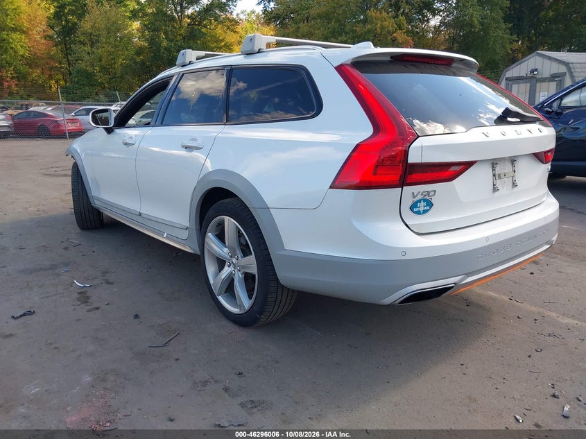 Vin: yv4a22nt4j1036277, lot: 46796169, volvo v90 cross country t6 volvo ocean race 20183
