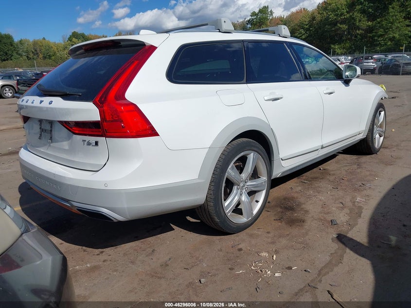 Vin: yv4a22nt4j1036277, lot: 46796169, volvo v90 cross country t6 volvo ocean race 20184