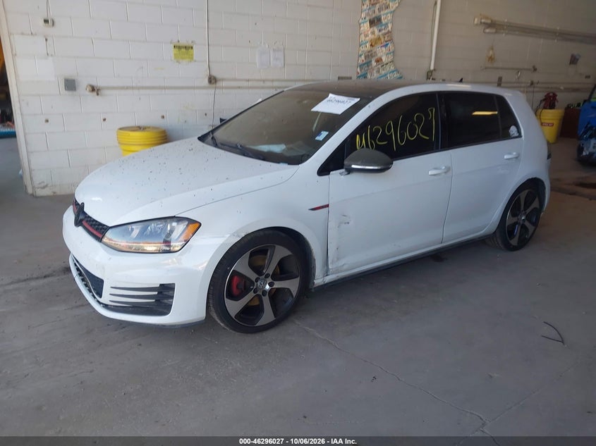 Vin: 3vw4t7au2fm052896, lot: 46796190, volkswagen golf gti 2.0t se 4-door 20152