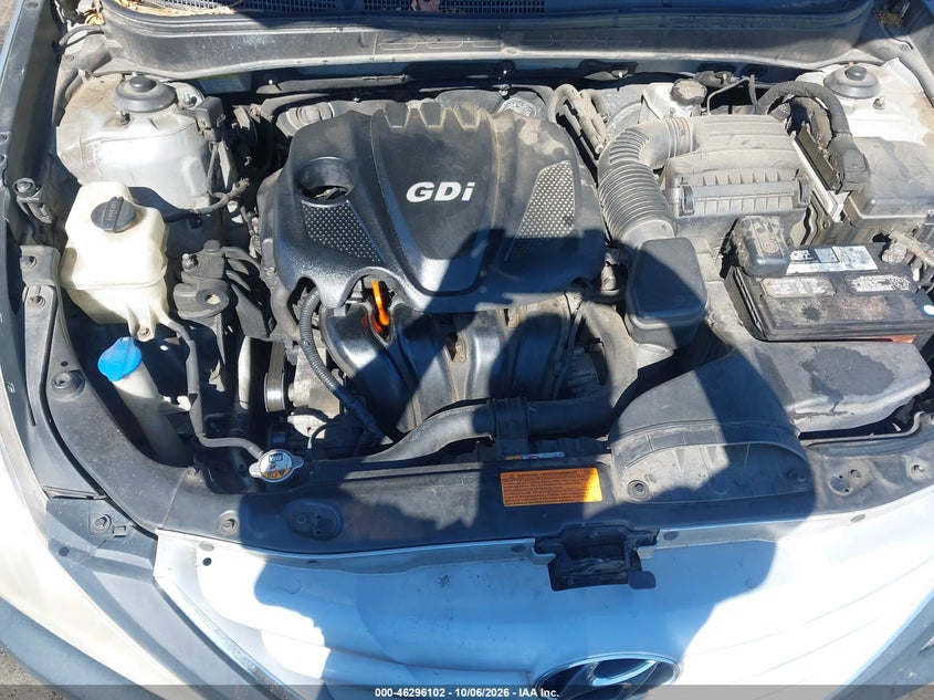 2013 HYUNDAI SONATA GLS · Photo 10