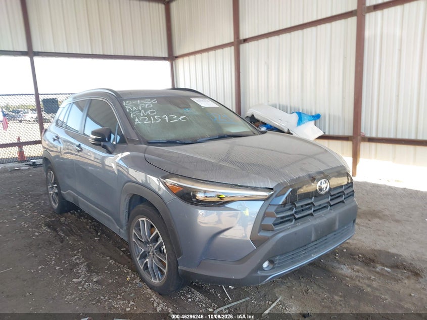 2026 TOYOTA COROLLA CROSS XLE