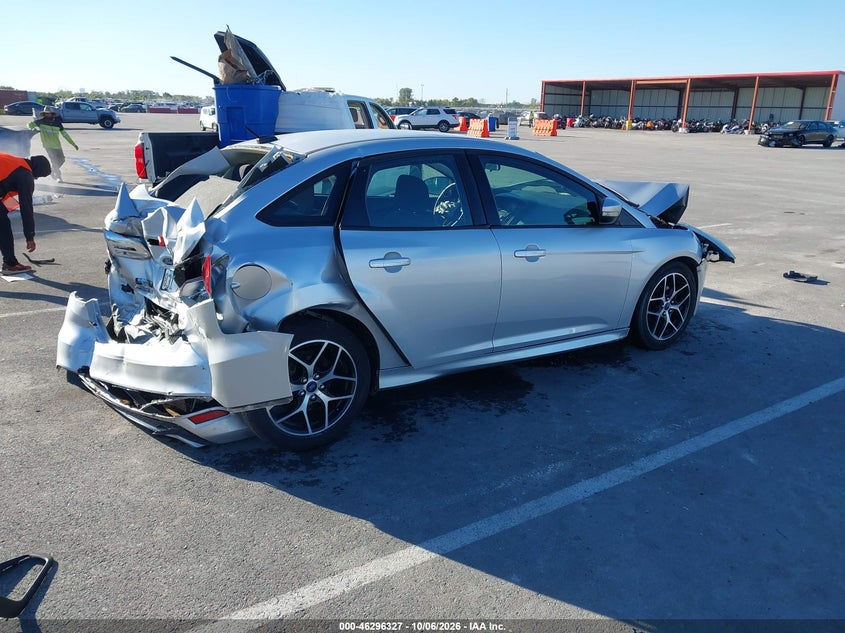 Vin: 1fadp3f26fl363634, lot: 46796490, ford focus se 20154