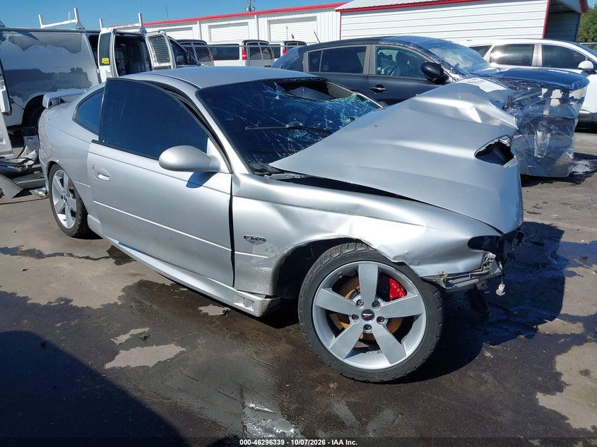 2005 PONTIAC GTO