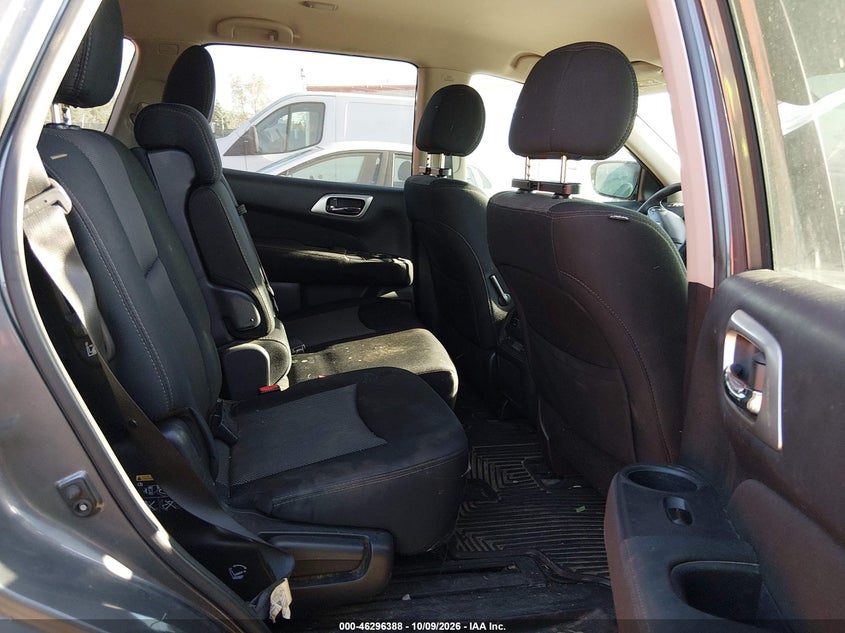 NISSAN PATHFINDER 2017 VIN 5N1DR2MM1HC601861