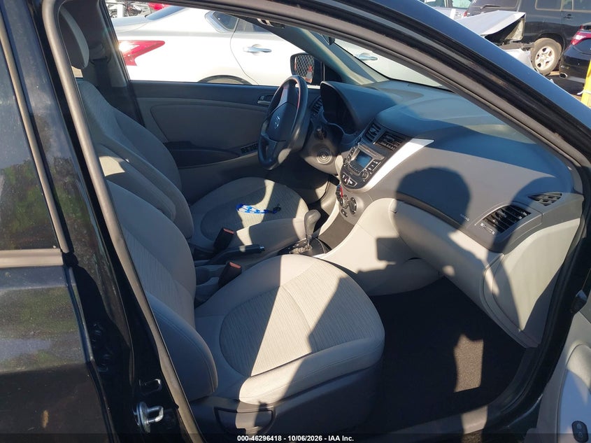 2016 HYUNDAI ACCENT SE · Фото 5