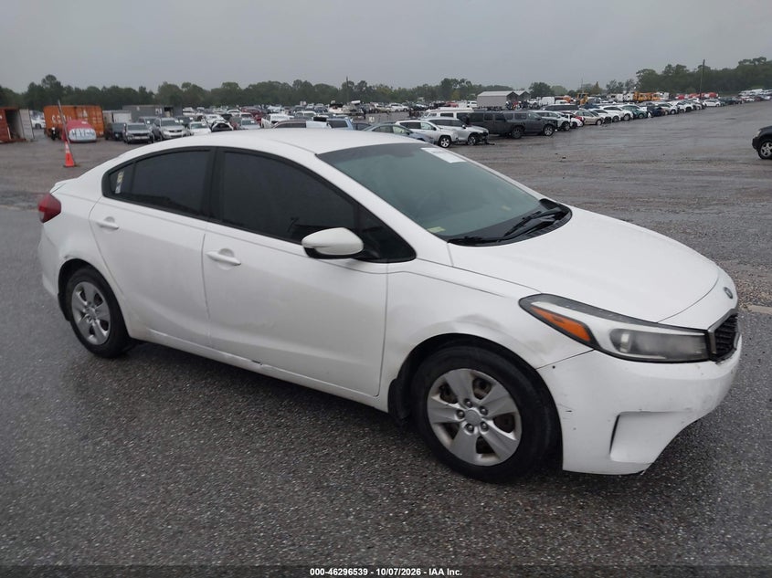 2017 KIA FORTE LX