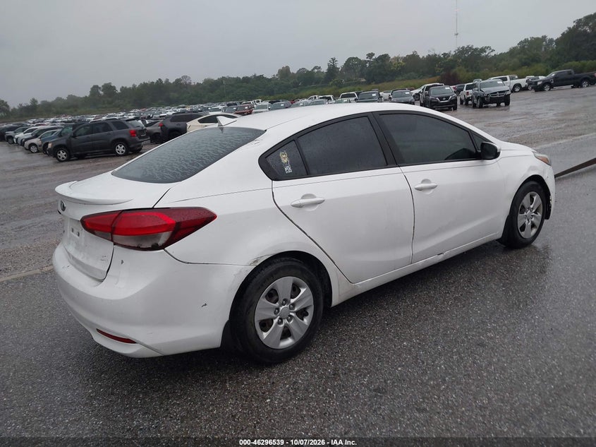 2017 KIA FORTE LX · Фото 4