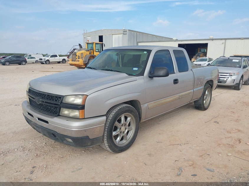 2006 Chevrolet Silverado 1500 Lt2, Right Side, IAAI, VIN 2GCEC19T261110139 — photo 2