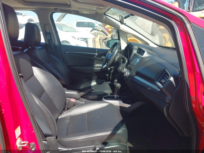HONDA FIT 2015 VIN 3HGGK5H82FM732816