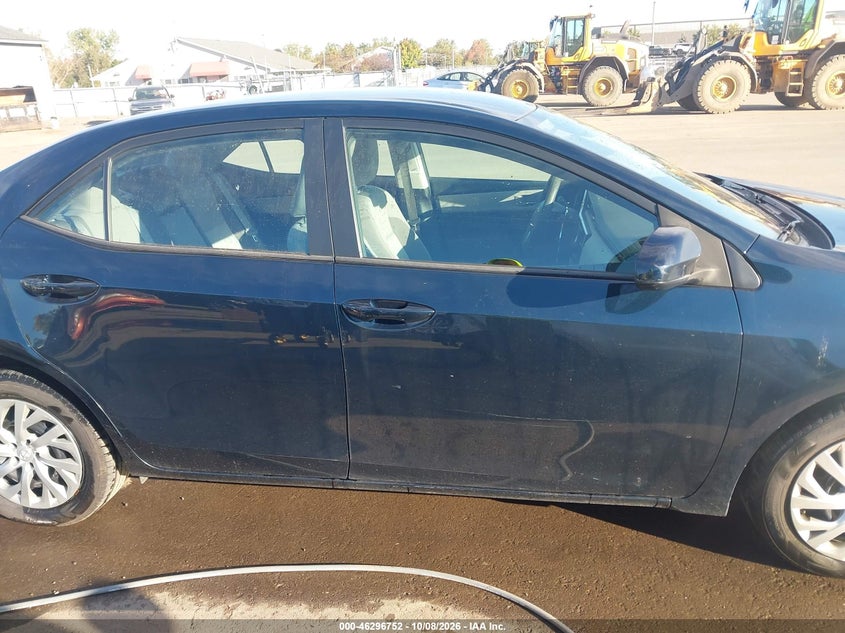TOYOTA COROLLA - zdjęcie 14