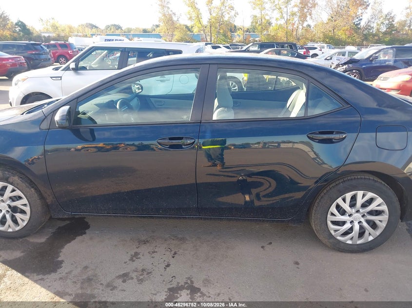 TOYOTA COROLLA - zdjęcie 15