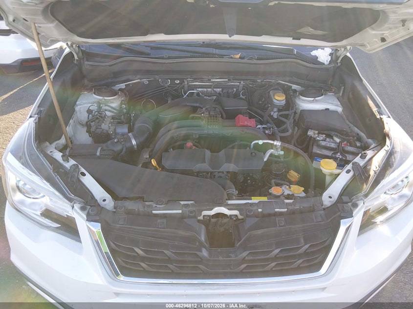 SUBARU FORESTER 2018 VIN JF2SJARC4JH444124