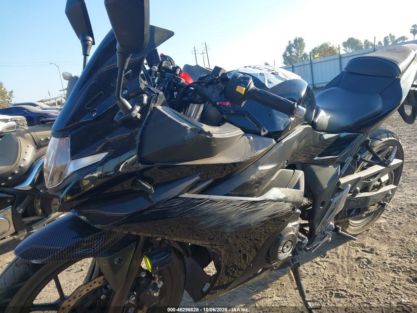 SUZUKI GSX250R 2018