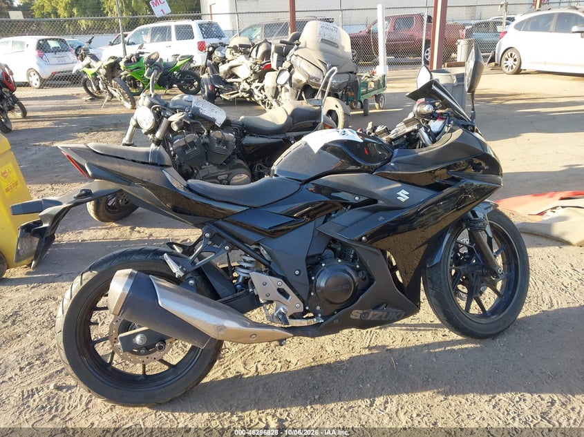 SUZUKI GSX250R 2018