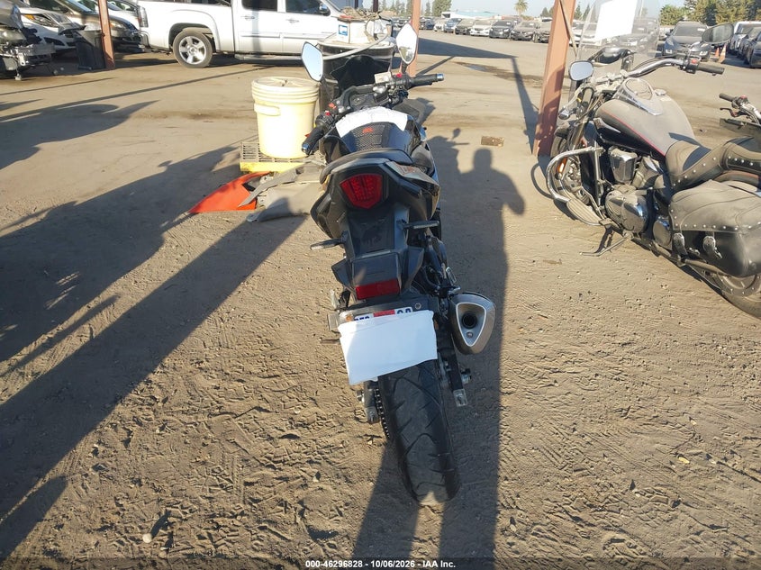 SUZUKI GSX250R 2018