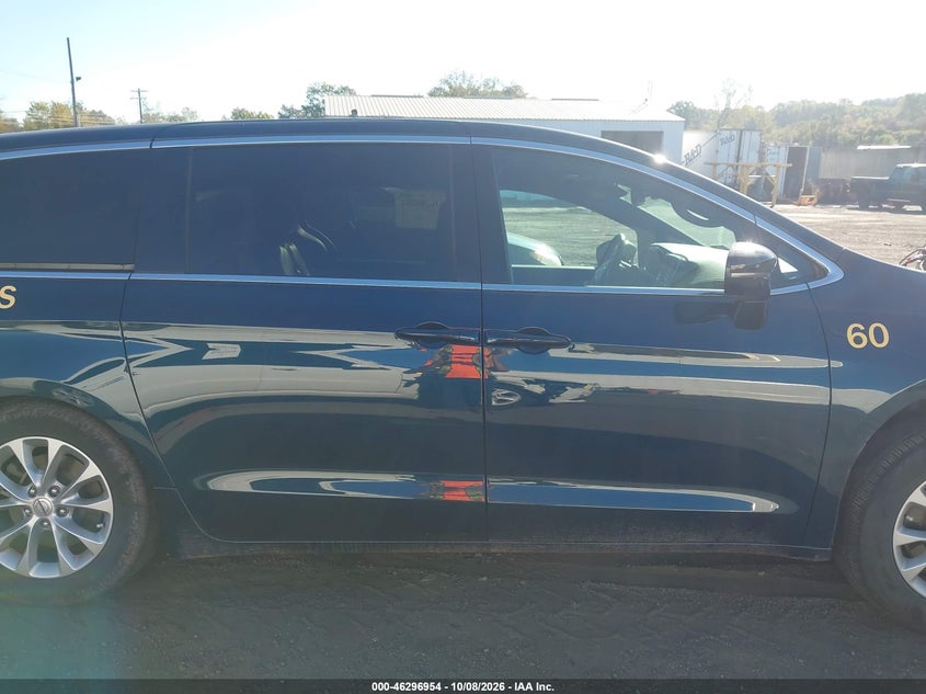 CHRYSLER PACIFICA - zdjęcie 13