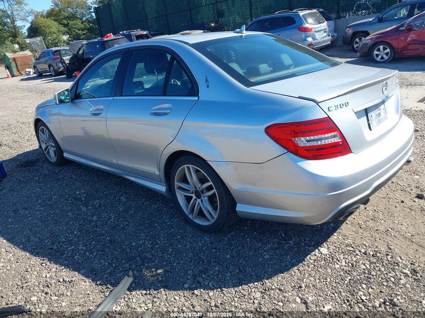 Vin: wddgf8ab6dg123185, lot: 46797210, mercedes-benz c 300 luxury 4matic/sport 4matic 20133