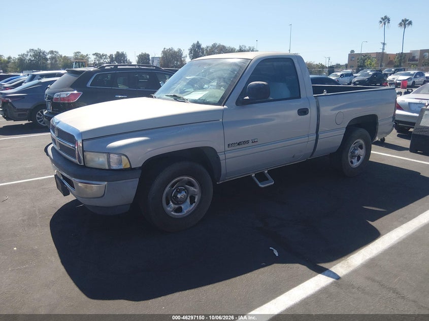 1998 Dodge Ram 1500 St/Ws, Normal Wear & Tear, IAAI, VIN 1B7HC16X7WS736144 — photo 2