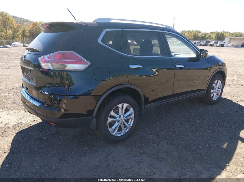 2015 NISSAN ROGUE SV · Photo 4