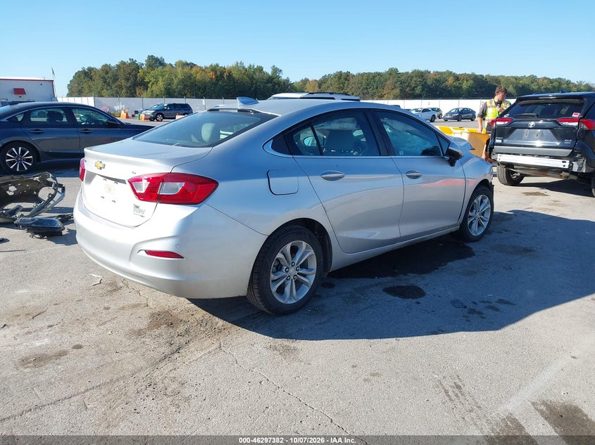 Vin: 1g1be5sm8k7143174, lot: 46797545, chevrolet cruze lt 20194