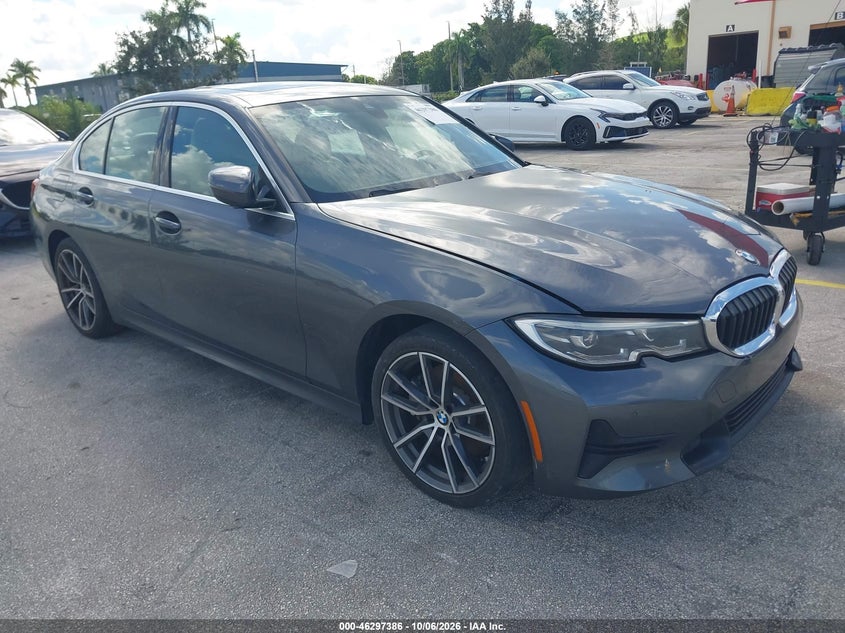 Фото 1 - BMW 330I