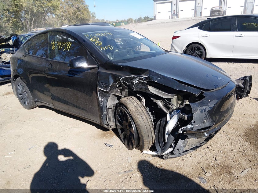 Vin: 5yjygdee0mf084774, lot: 46797704, tesla model y long range dual motor all-wheel drive 2021 img_1
